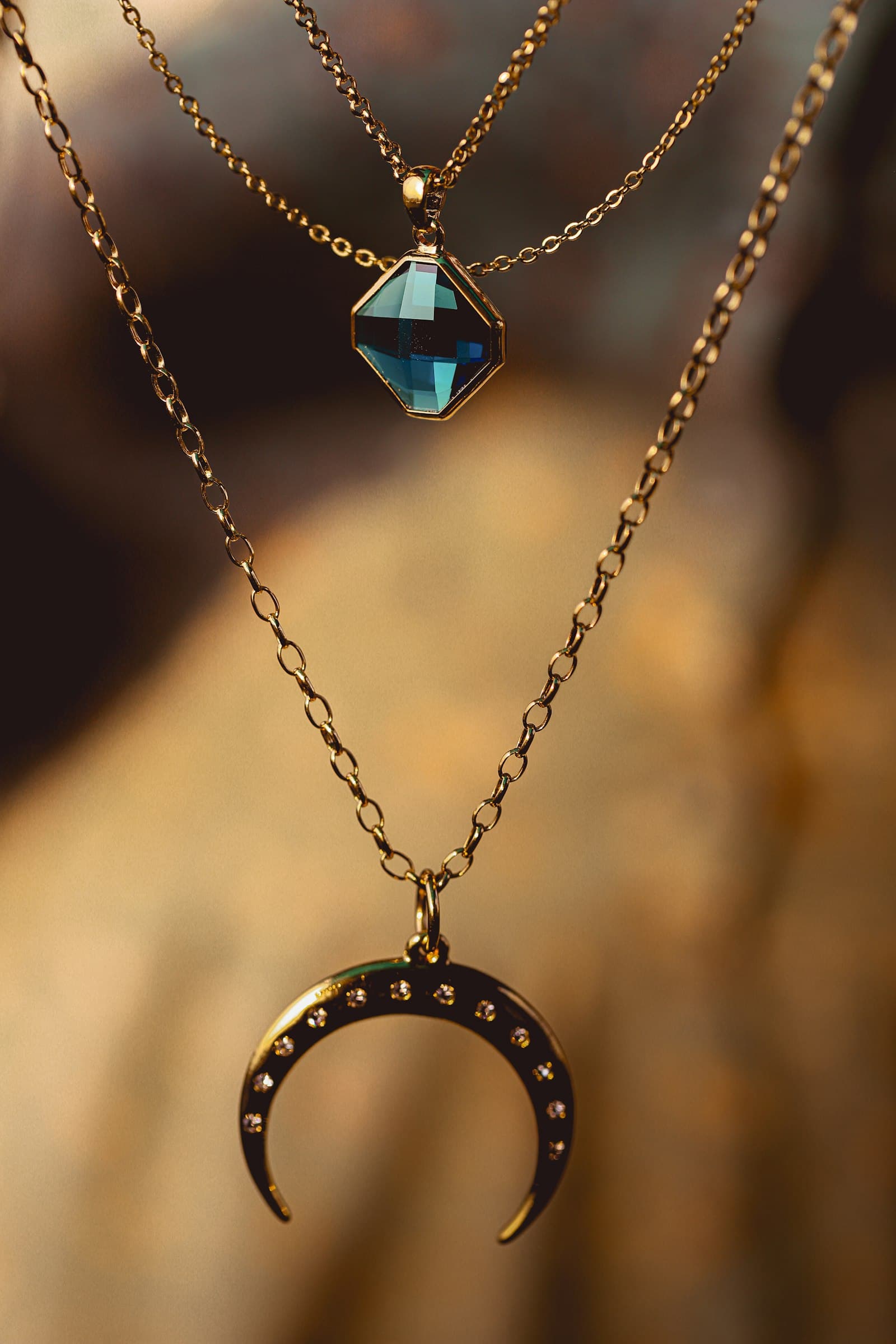 Pendants & Chains
